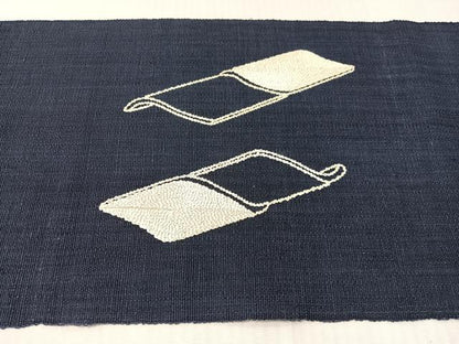 平和屋着物●本場結城紬　重要無形文化財　八寸名古屋帯　瓦文　正絹　逸品　CABI4009vp