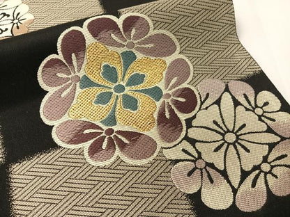 平和屋着物●六通柄袋帯　唐織　市松花文　黒地　正絹　逸品　CABI4108vp