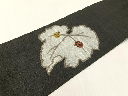 平和屋着物▽九寸名古屋帯　スリーシーズン　春夏秋　てんとう虫　トンボ　黒地　金彩　正絹　逸品　CABI4266vp