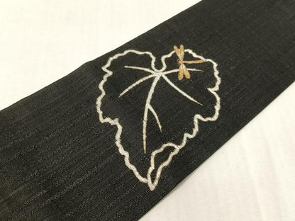 平和屋着物▽九寸名古屋帯　スリーシーズン　春夏秋　てんとう虫　トンボ　黒地　金彩　正絹　逸品　CABI4266vp