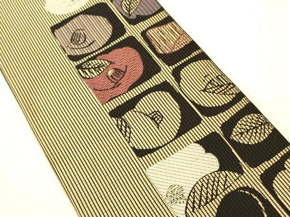 平和屋着物●本場筑前博多織　両面　半幅帯　市松花文　金糸　正絹　逸品　未使用　CABI4820ak