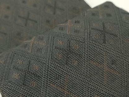 平和屋着物●男性　本場筑前博多織　角帯　変わり菱文　黒地　正絹　逸品　CABI4907ak