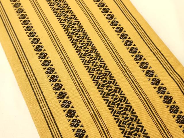平和屋着物●本場筑前博多織　半幅帯　献上柄　証紙付き　正絹　逸品　CABI5171ak