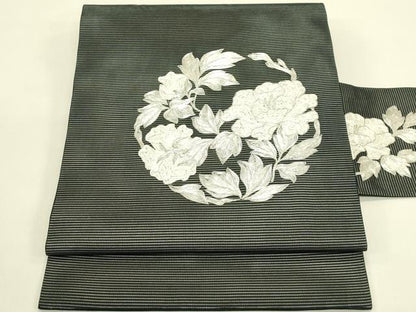 平和屋着物＊夏物　九寸名古屋帯　総刺繍　駒刺繍　牡丹　黒地　銀糸　正絹　逸品　CABI5444rv