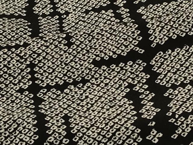平和屋着物＃羽織　総絞り　絣文様　黒地　正絹　逸品　CABI6043in