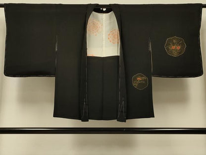 平和屋着物＃羽織　鏡裏花文　黒地　金彩　正絹　逸品　未使用　CABI6047in