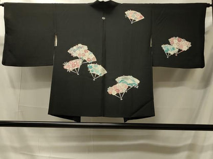平和屋着物＃羽織　刺繍　扇面草花文　黒地　正絹　逸品　CABI6089in