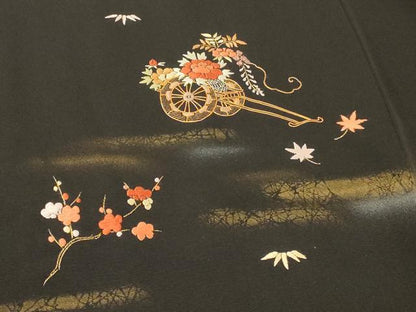 平和屋着物＃羽織　駒刺繍　御所車花文　黒地　金銀彩　正絹　逸品　未使用　CABI6094in