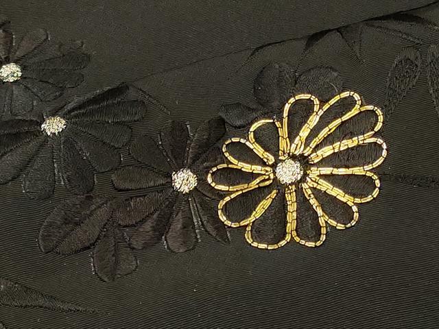 平和屋着物＃羽織　駒刺繍　総刺繍　雲取り枝花文　黒地　金銀糸　正絹　逸品　未使用　CABI6133in