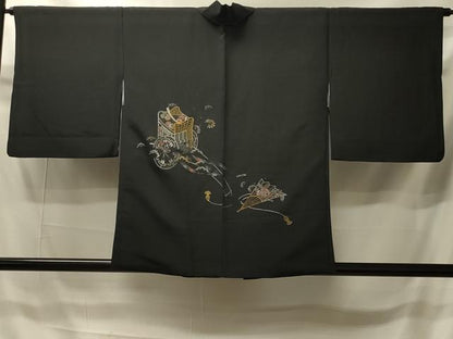 平和屋着物＃羽織　寿光織　御所車扇面花文　黒地　金銀糸　正絹　逸品　CABI6149in