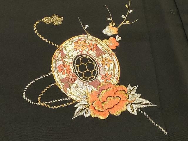 平和屋着物＃羽織　駒刺繍　総刺繍　鼓草花文　黒地　金銀糸　正絹　逸品　CABI6150in