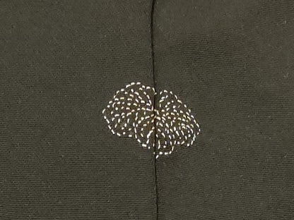 平和屋着物＃羽織　駒刺繍　総刺繍　鼓草花文　黒地　金銀糸　正絹　逸品　CABI6150in