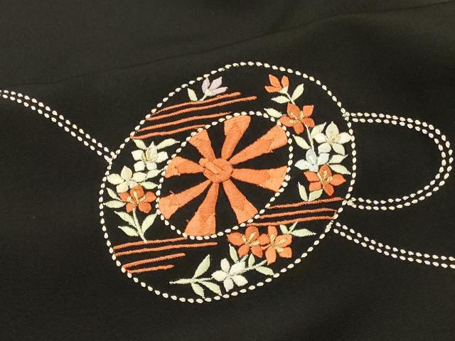 平和屋着物＃羽織　総刺繍　鏡裏花文　黒地　金糸　正絹　逸品　CABI6156in