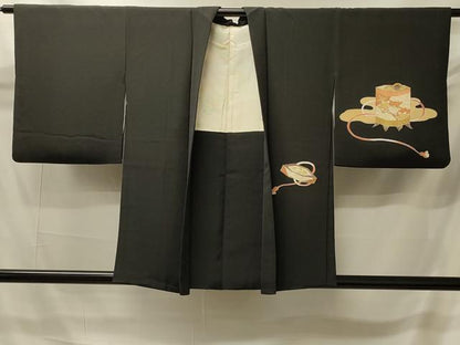 平和屋着物＃羽織　駒刺繍　貝桶花文　黒地　金彩　正絹　逸品　CABI6161in