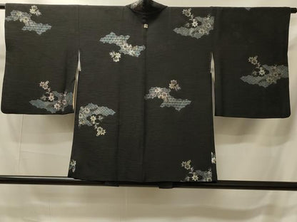 平和屋着物＃羽織　寿光織　吉祥草花文　黒地　銀糸　正絹　逸品　CABI6169in