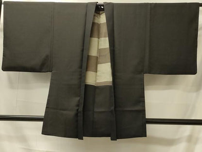 平和屋着物＃男性　羽織　黒地　正絹　逸品　CABI6201in