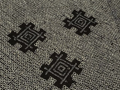 平和屋着物∞羽織　総絞り　幾何学文様　黒地　正絹　逸品　未使用　CABI6214in