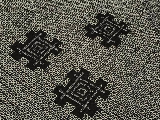 平和屋着物∞羽織　総絞り　幾何学文様　黒地　正絹　逸品　未使用　CABI6214in