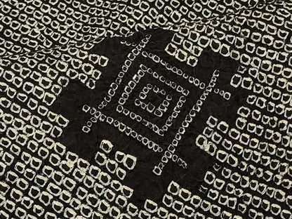 平和屋着物∞羽織　総絞り　幾何学文様　黒地　正絹　逸品　未使用　CABI6214in