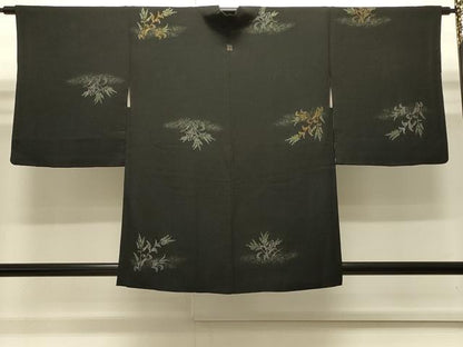平和屋着物∞羽織　寿光織　草花文　黒地　金銀糸　正絹　逸品　CABI6252in