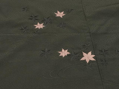 平和屋着物∞羽織　総刺繍　流水舞葉文　黒地　正絹　逸品　CABI6253in