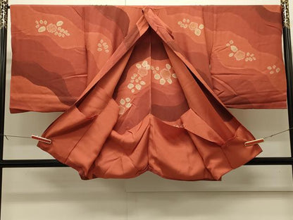 平和屋着物∞道中着　仮絵羽　絞り　道長草花文　金彩　正絹　逸品　未使用　CABI6262in