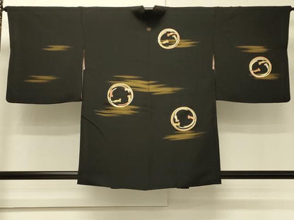 平和屋着物∞羽織　駒刺繍　結び紐丸文　黒地　金彩　正絹　逸品　CABI6266in