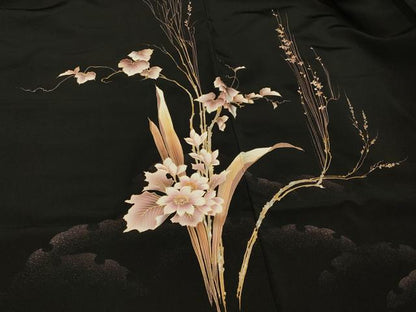 平和屋着物＃羽織　枝花文　黒地　金彩　正絹　逸品　CABI6295in