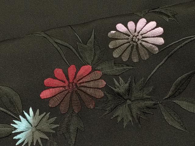 平和屋着物＃羽織　総刺繍　草花文　黒地　正絹　逸品　CABI6302in