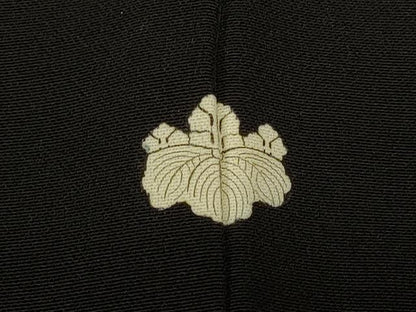 平和屋着物＃羽織　寿光織　楓　黒地　金銀糸　正絹　逸品　CABI6313in