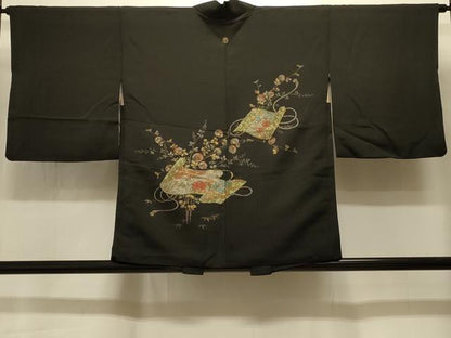 平和屋着物＃羽織　寿光織　絵巻枝花文　黒地　金銀糸　正絹　逸品　CABI6335in