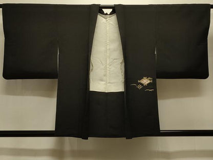 平和屋着物＃羽織　吉祥菱花文　黒地　金彩　正絹　逸品　CABI6366in