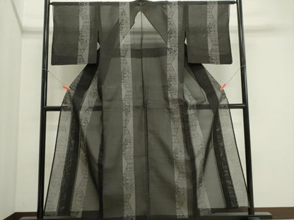 平和屋着物＊夏物　本場大島紬　夏大島　壁画文様　正絹　逸品　CABI6497ou