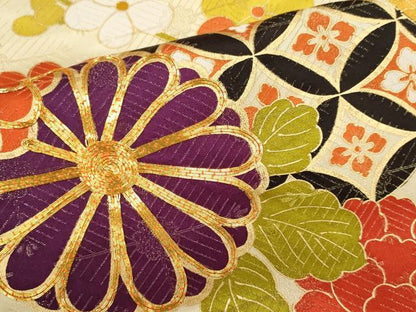 平和屋着物■豪華振袖　駒刺繍　吉祥草花文　金彩　正絹　逸品　CABI6625ou