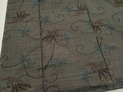 平和屋着物■本場大島紬　7マルキ　唐草文　正絹　逸品　CABI6629ou