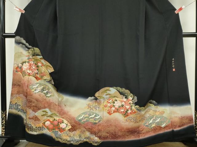 平和屋着物■豪華黒留袖　岡本和郎　駒刺繍　地紙御所車飛鶴花文　暈し染め　金銀彩　正絹　逸品　CABI6784ou