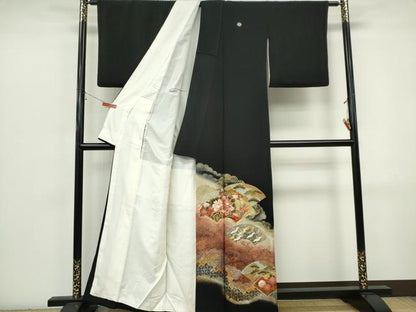 平和屋着物■豪華黒留袖　岡本和郎　駒刺繍　地紙御所車飛鶴花文　暈し染め　金銀彩　正絹　逸品　CABI6784ou