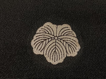 平和屋着物■豪華黒留袖　作家物　駒刺繍　几帳扇面浜松文　暈し染め　金彩　正絹　逸品　CABI6837xe