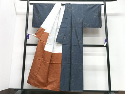 平和屋着物■本場大島紬　舞蝶文　正絹　逸品　未使用　CABI6880xe