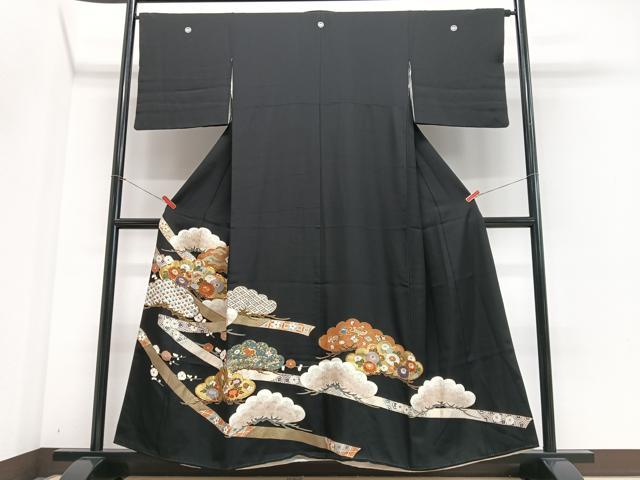 平和屋着物■豪華黒留袖　駒刺繍　吉祥短冊松文　金彩　正絹　逸品　CABI6908xe