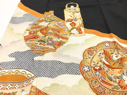 平和屋着物■豪華黒留袖　駒刺繍　陶器文　　正絹　逸品　CABI7087xe