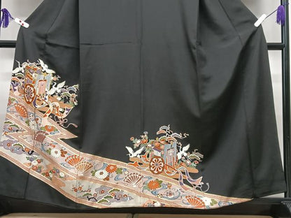 平和屋着物■豪華黒留袖　駒刺繍　御所車扇面花松文　金彩　正絹　逸品　CABI7152xe