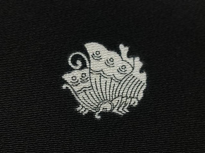 平和屋着物■豪華黒留袖　駒刺繍　御所車扇面花松文　金彩　正絹　逸品　CABI7152xe