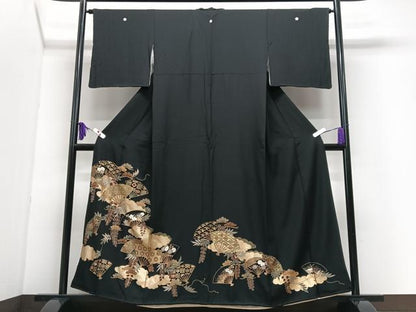 平和屋着物■豪華黒留袖　駒刺繍　扇面花文　金彩　正絹　逸品　CABI7154xe