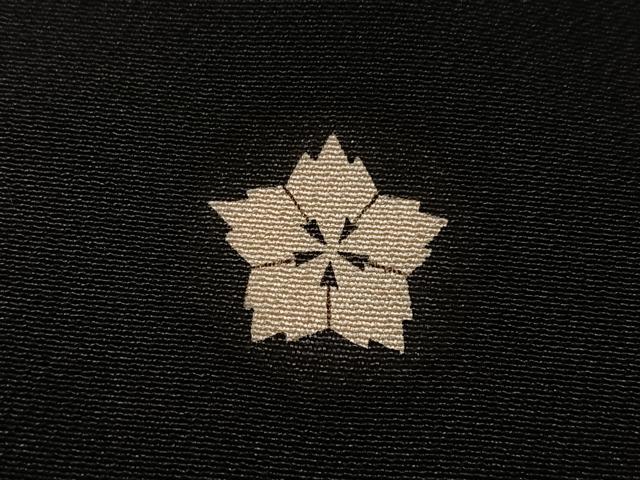 平和屋着物■豪華黒留袖　駒刺繍　扇面花文　金彩　正絹　逸品　CABI7154xe