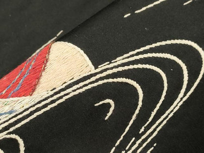 平和屋着物●アンティーク　大正ロマン　九寸名古屋帯　総手刺繍　片輪車文　黒地　金糸　正絹　逸品　CABI7336dy