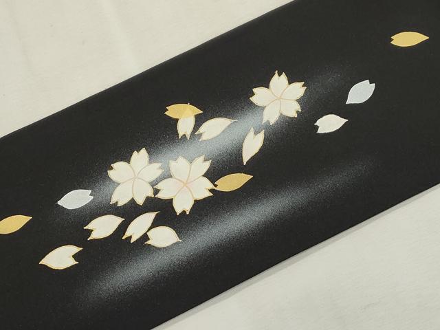 平和屋着物●塩瀬　九寸名古屋帯　流水舞桜文　黒地　金銀彩　正絹　逸品　CABI7351dy