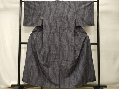 平和屋着物■上質な紬　よろけ縞唐草文　正絹　逸品　CABI7760ev