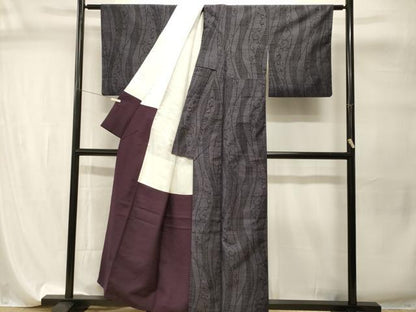 平和屋着物■上質な紬　よろけ縞唐草文　正絹　逸品　CABI7760ev