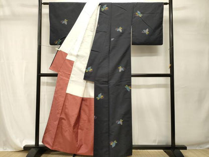 平和屋着物■上質な紬　舞蝶文　正絹　逸品　CABI7778ev